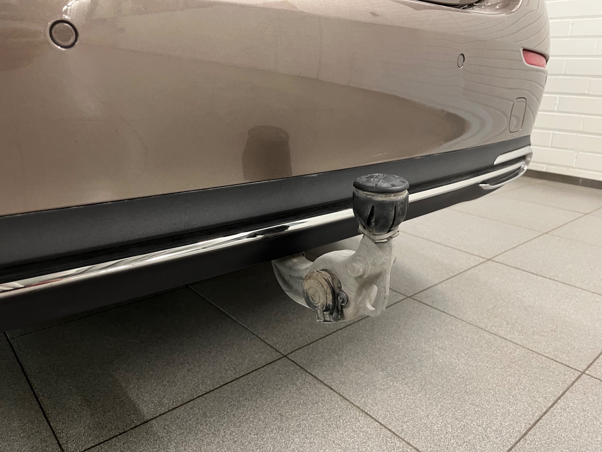 Mercedes-Benz E 300 e 4MATIC A Premium 2024, photo 3/6