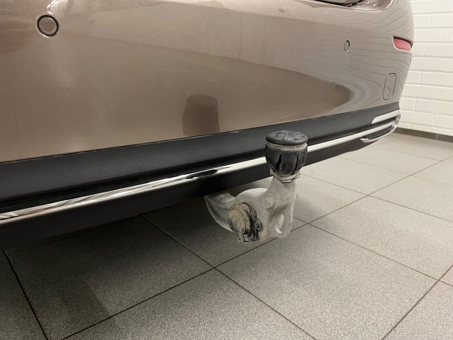 Mercedes-Benz E 300 e 4MATIC A Premium 2024, bild 3/6