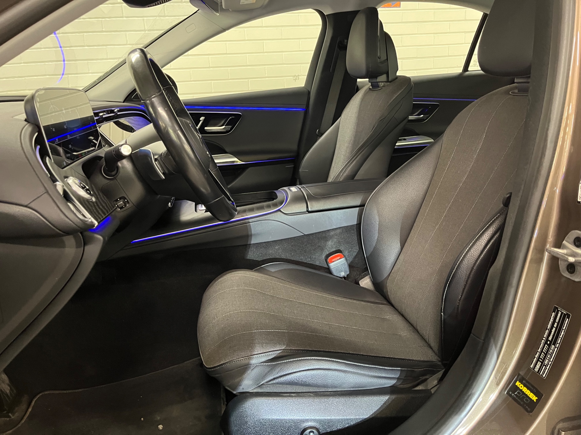 Mercedes-Benz E 300 e 4MATIC A Premium 2024, photo 6/6