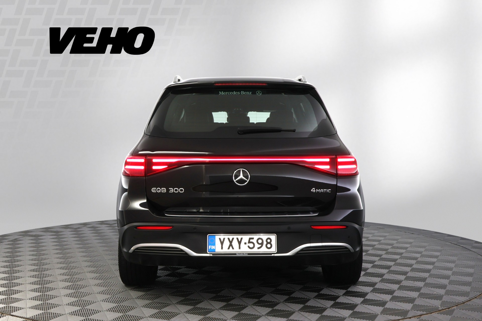 Mercedes-Benz EQB 300 4MATIC AMG Line 2024, kuva 4/28