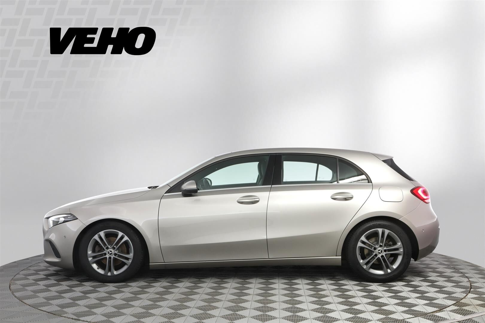 Mercedes-Benz A 180 A Business Style 2019, bild 2/36