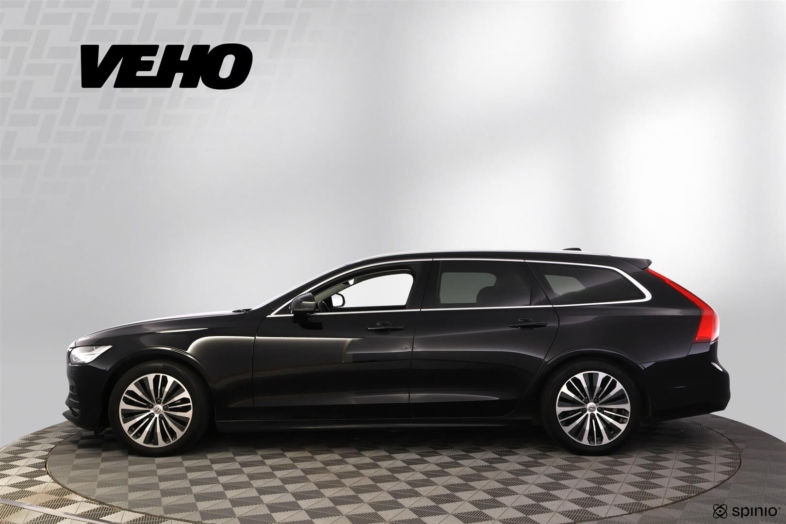 Volvo V90 D3 AWD Momentum aut 2020, bild 2/35