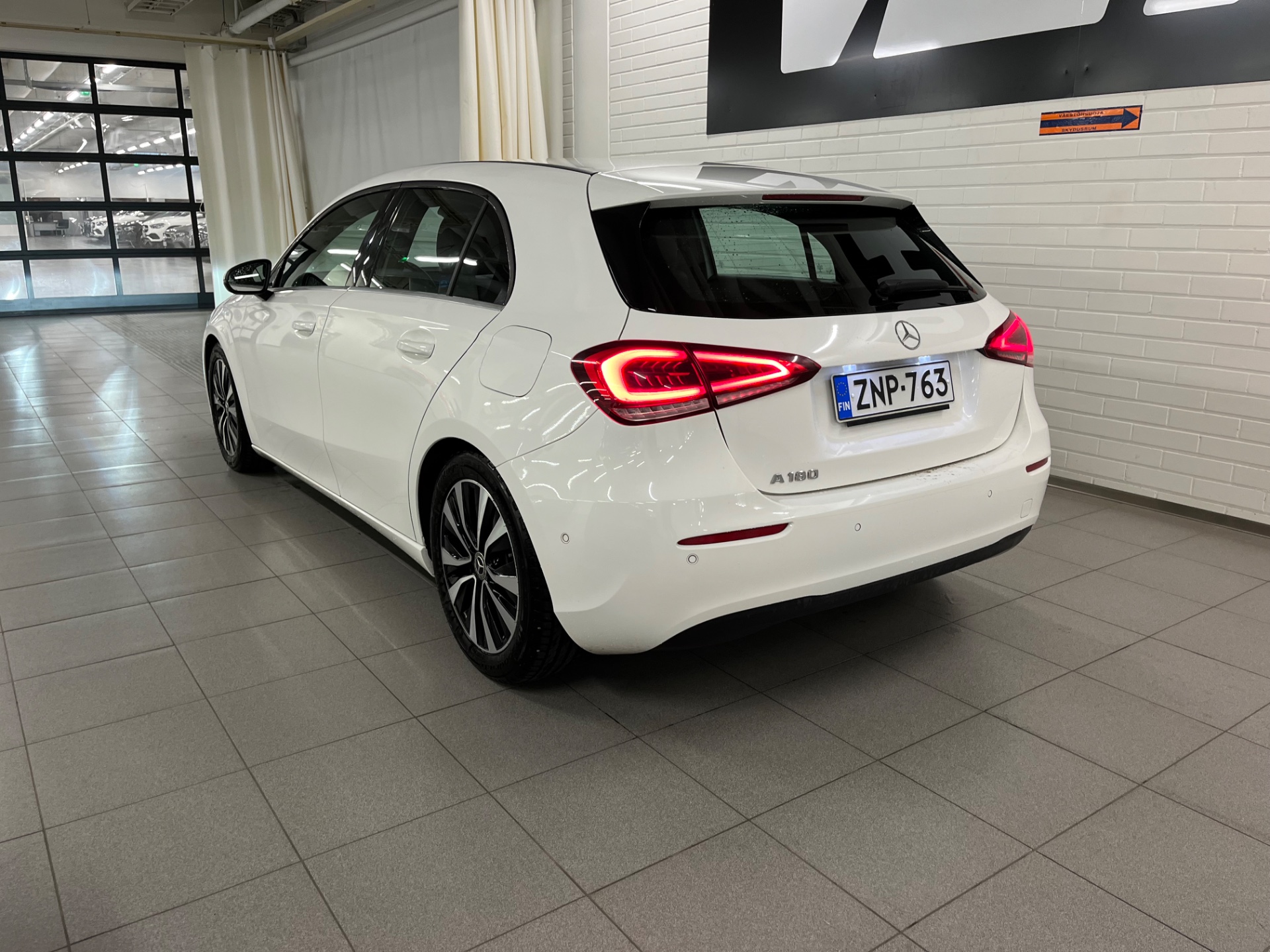 Mercedes-Benz A 180 A Business Style 2021, kuva 2/4