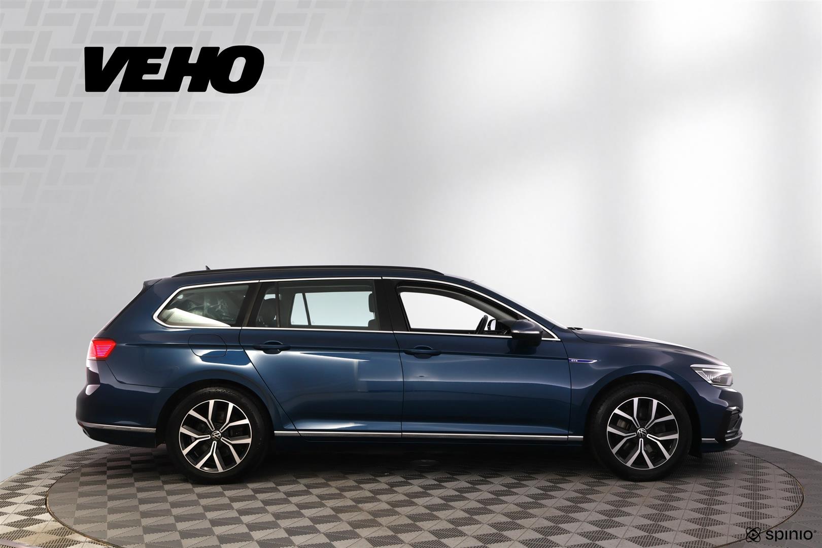 Volkswagen Passat 2021, photo 6/35