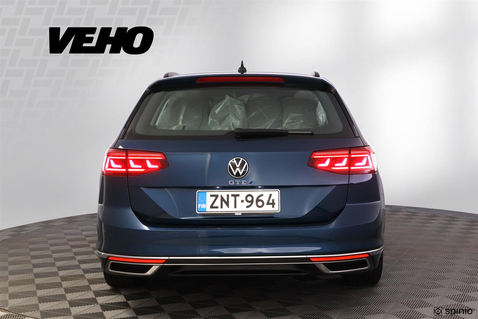 Volkswagen Passat 2021, photo 4/35