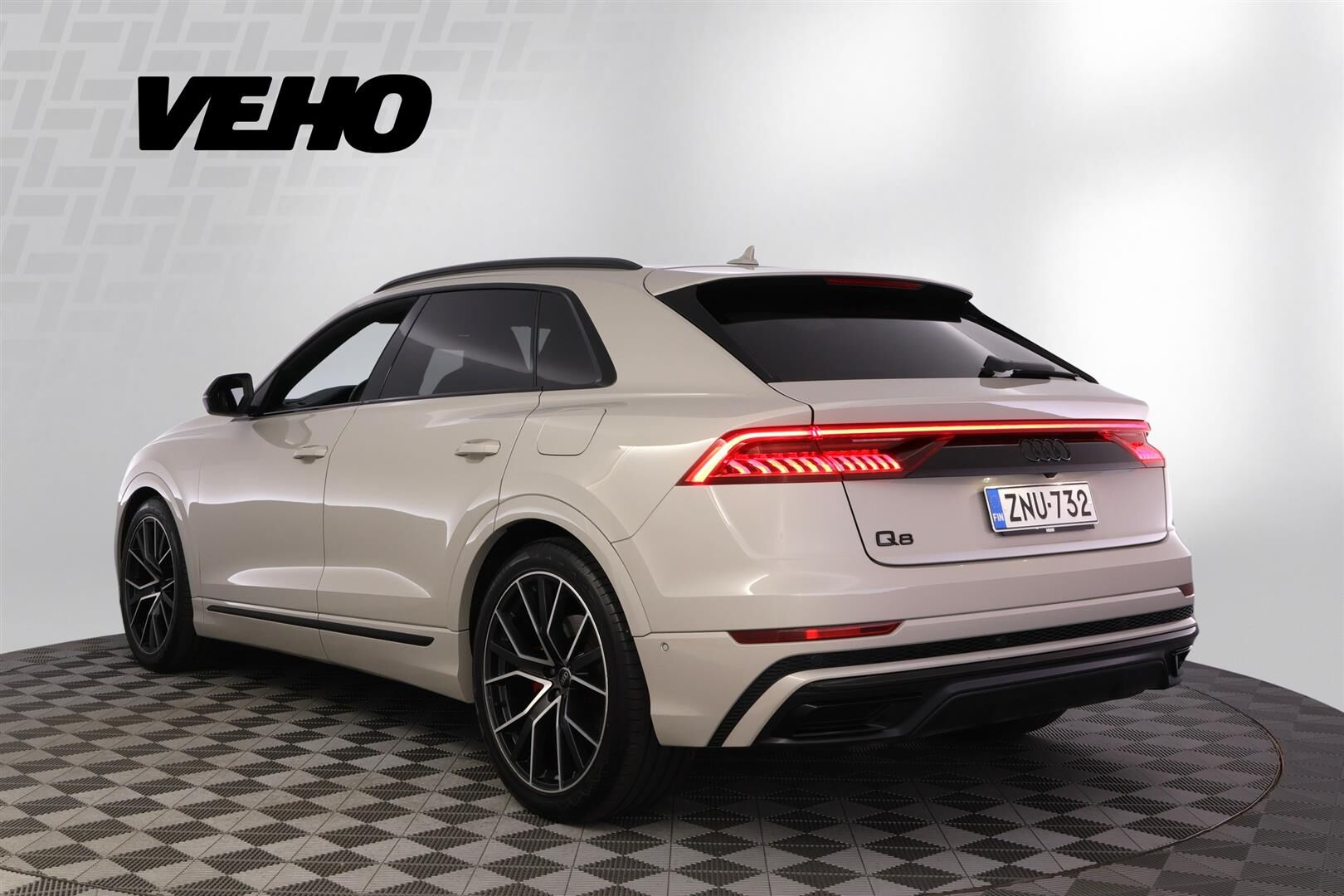 Audi Q8 2021, bild 3/51