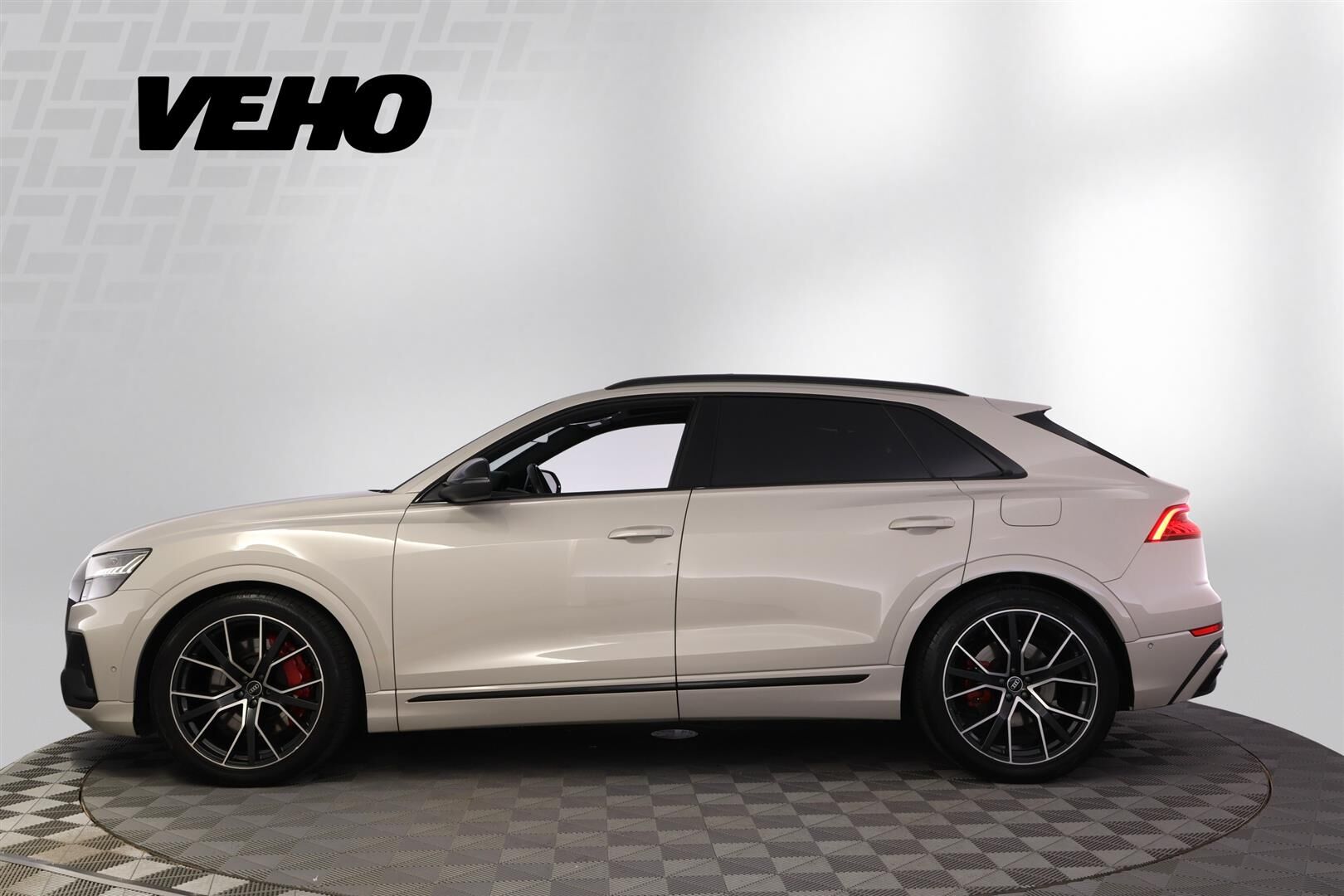Audi Q8 2021, bild 2/51