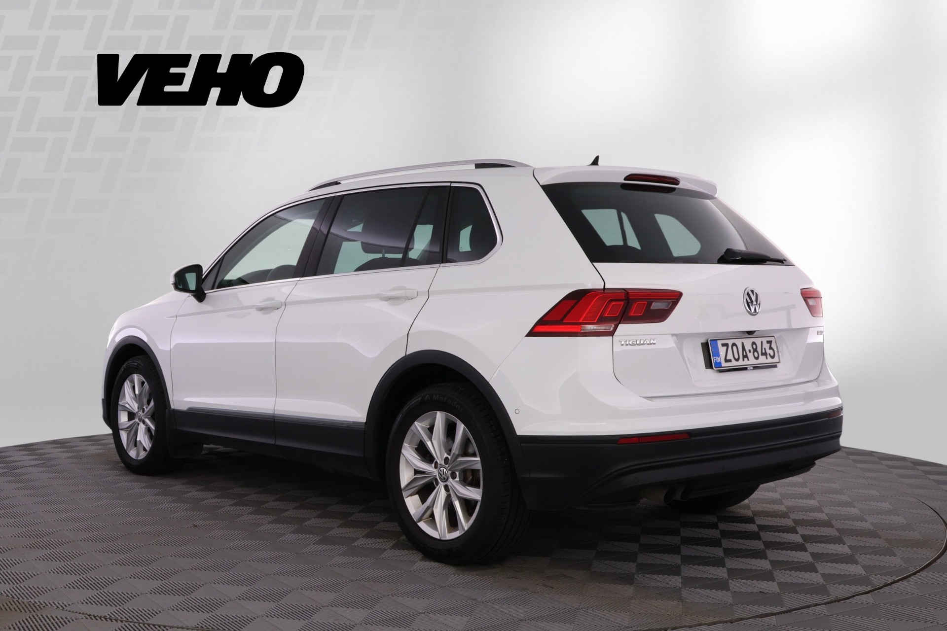 Volkswagen Tiguan 2018, photo 3/23