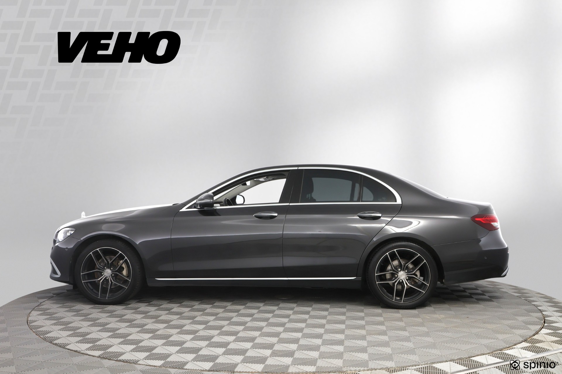 Mercedes-Benz E 300 d 4MATIC A Exclusive 2022, kuva 2/30
