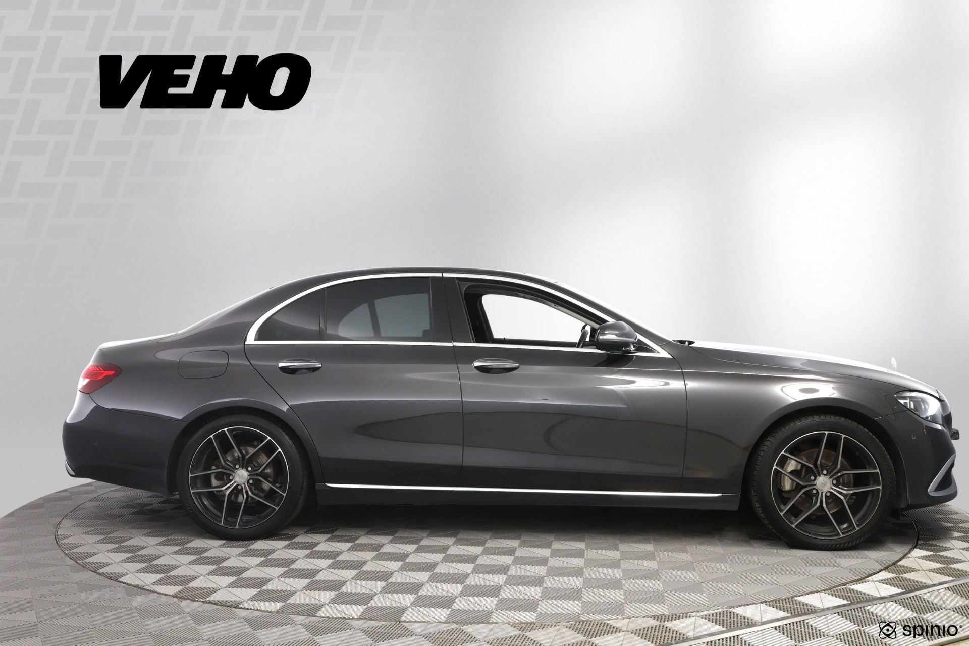 Mercedes-Benz E 300 d 4MATIC A Exclusive 2022, kuva 5/30