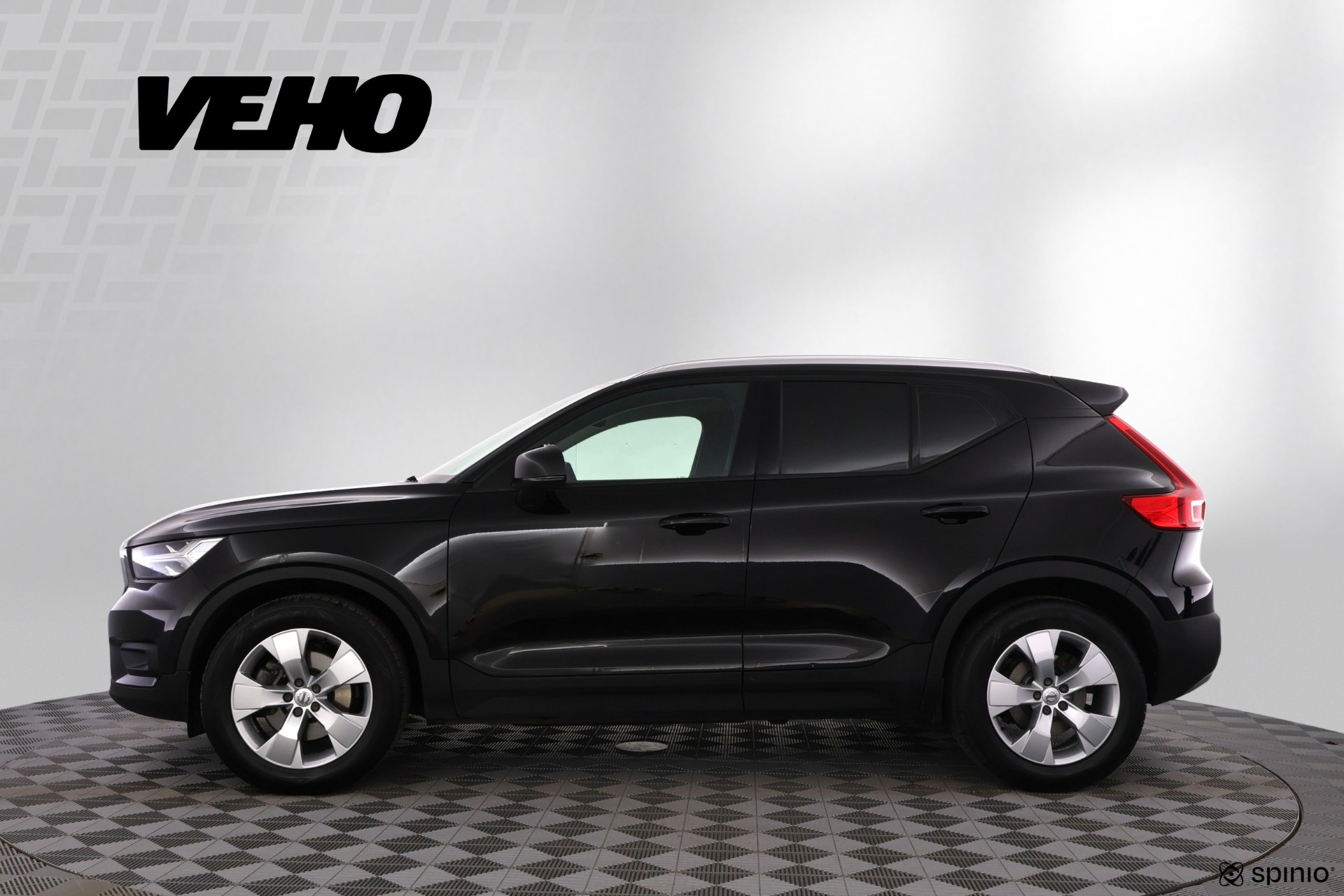 Volvo XC40 2018, kuva 2/29