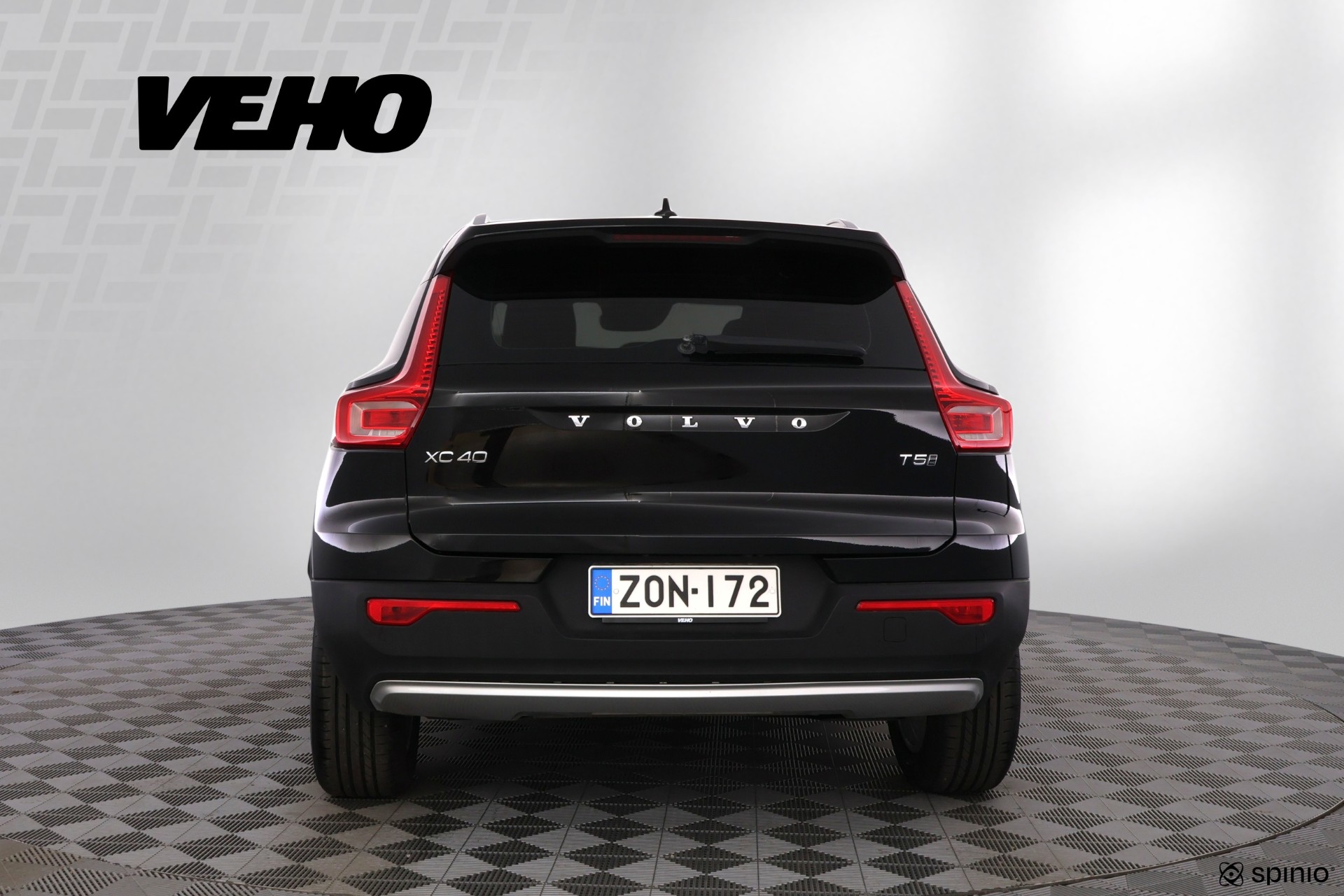 Volvo XC40 2018, kuva 4/29