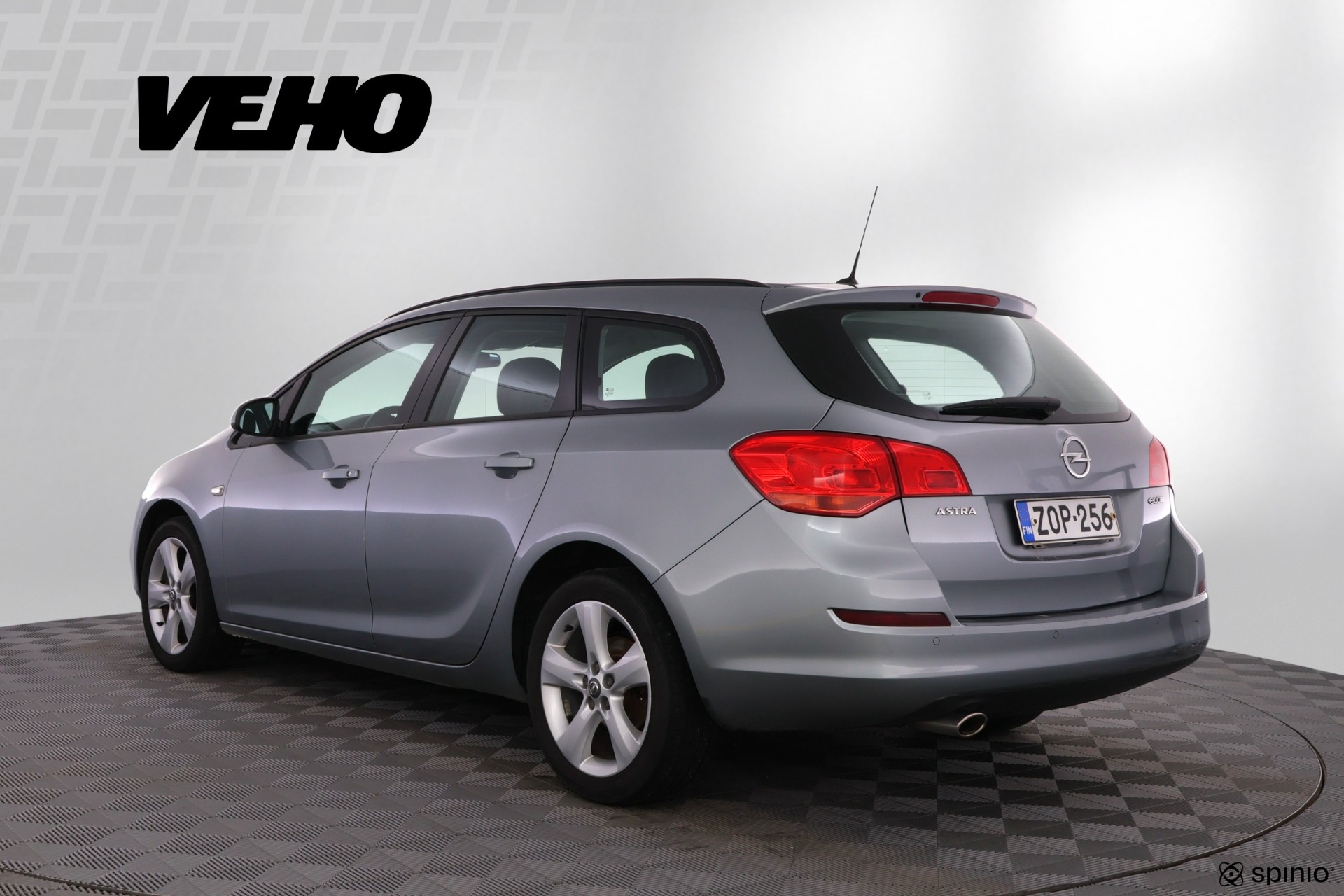 Opel Astra 2012, kuva 3/23