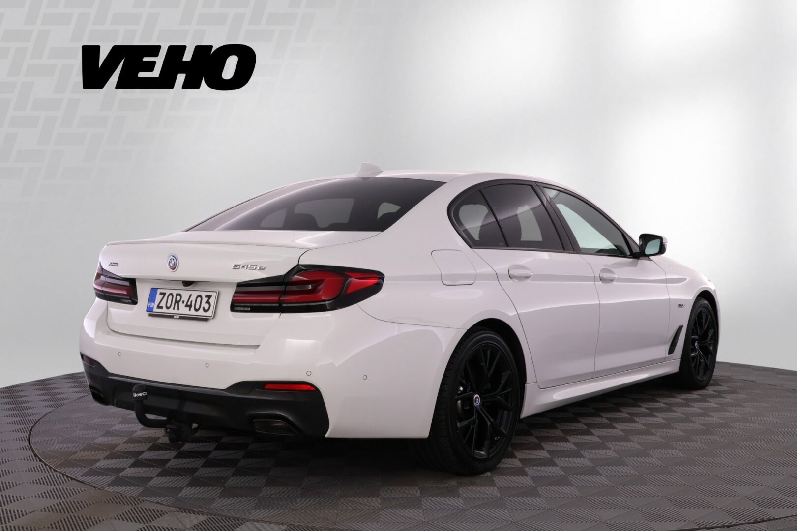 BMW 545 2022, bild 5/24