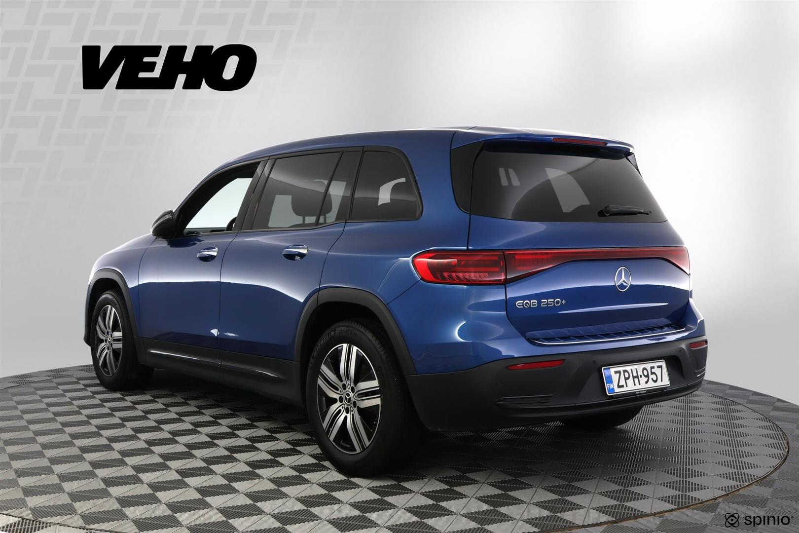 Mercedes-Benz EQB 250+ Business Edition 2025, photo 3/27