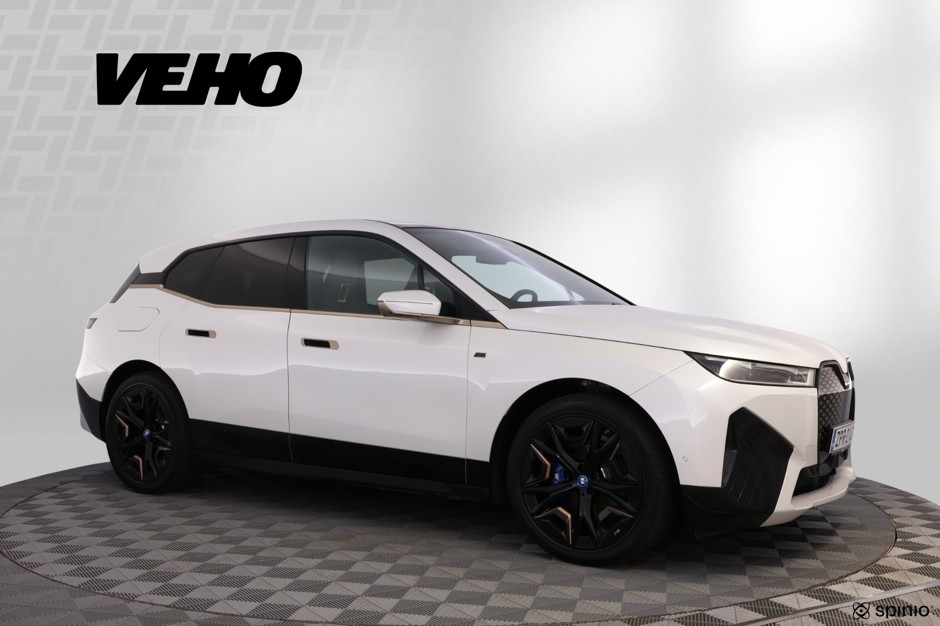 BMW iX M60 Nelipyöräohjaus 2022, photo 7/35