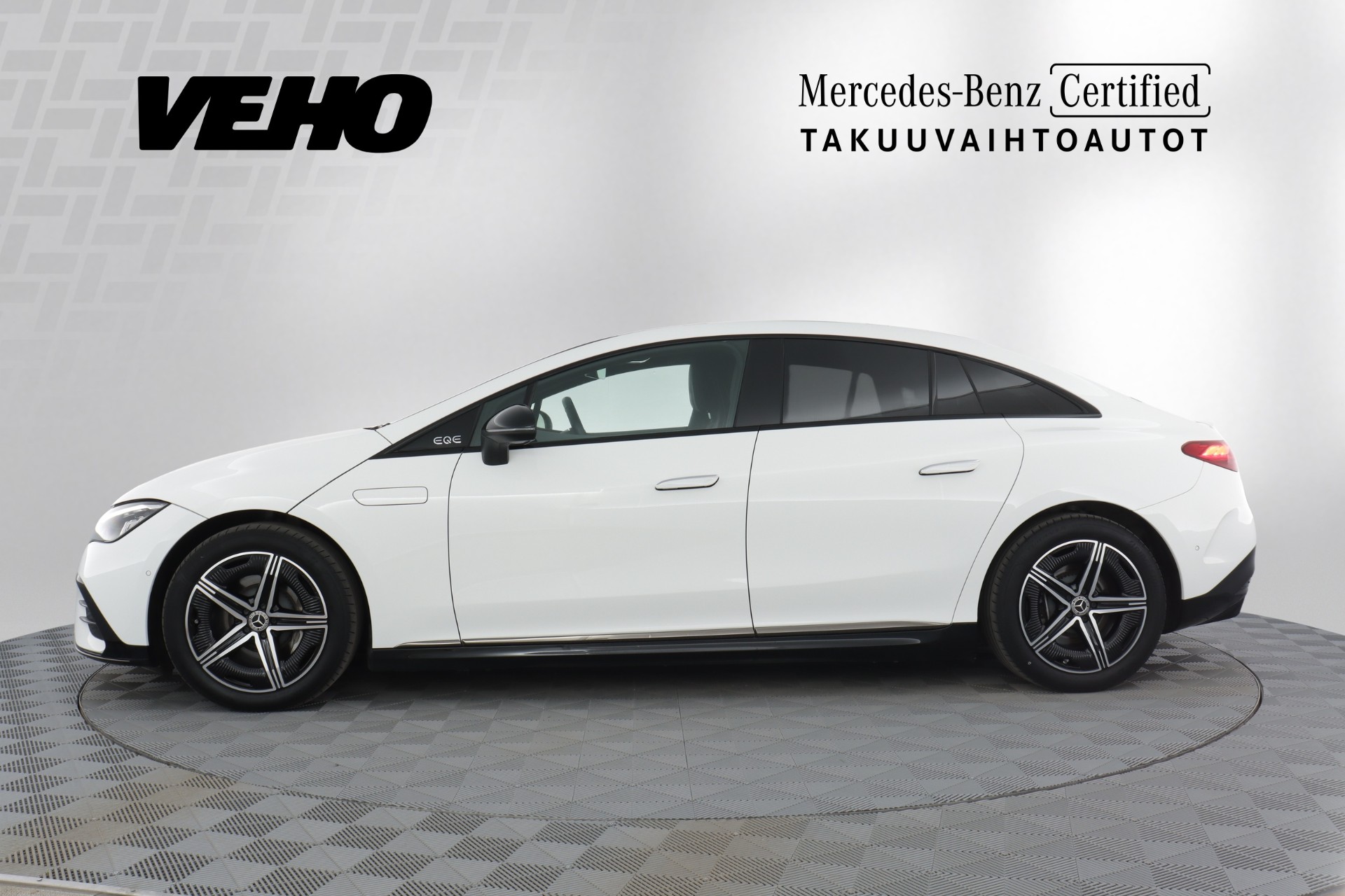 Mercedes-Benz EQE 350 4MATIC AMG Line 2024, kuva 2/24