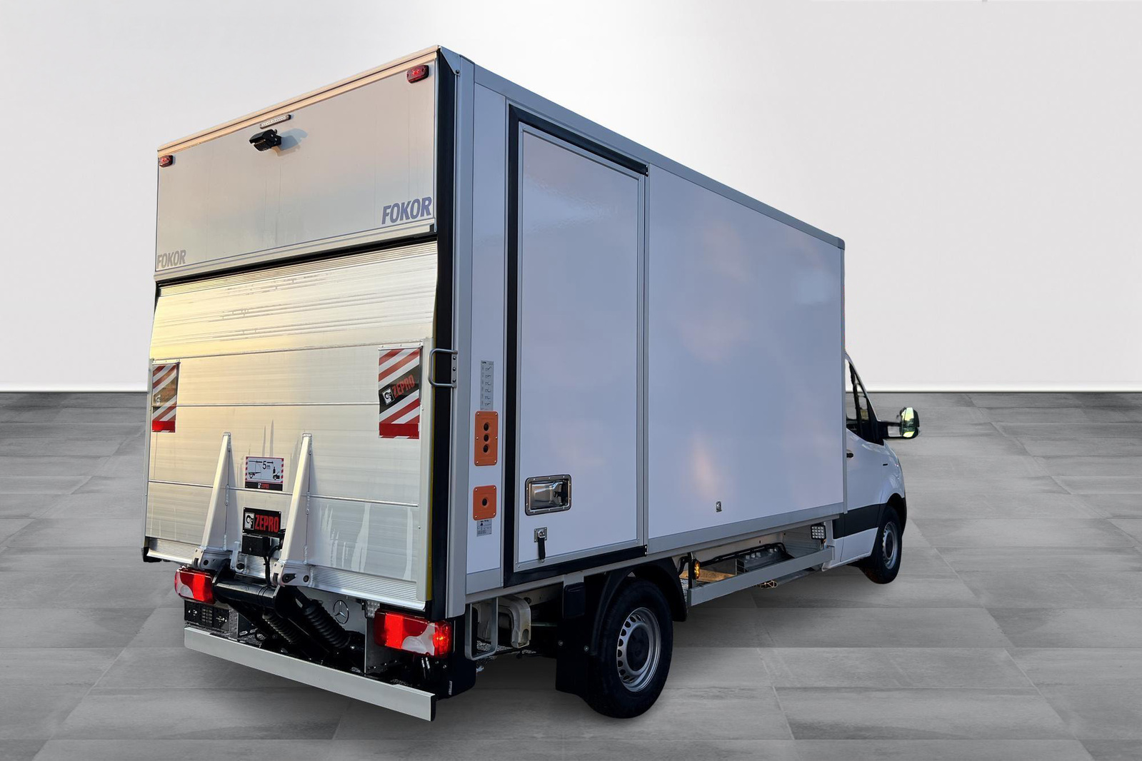 Mercedes-Benz Sprinter 2026, photo 5/19