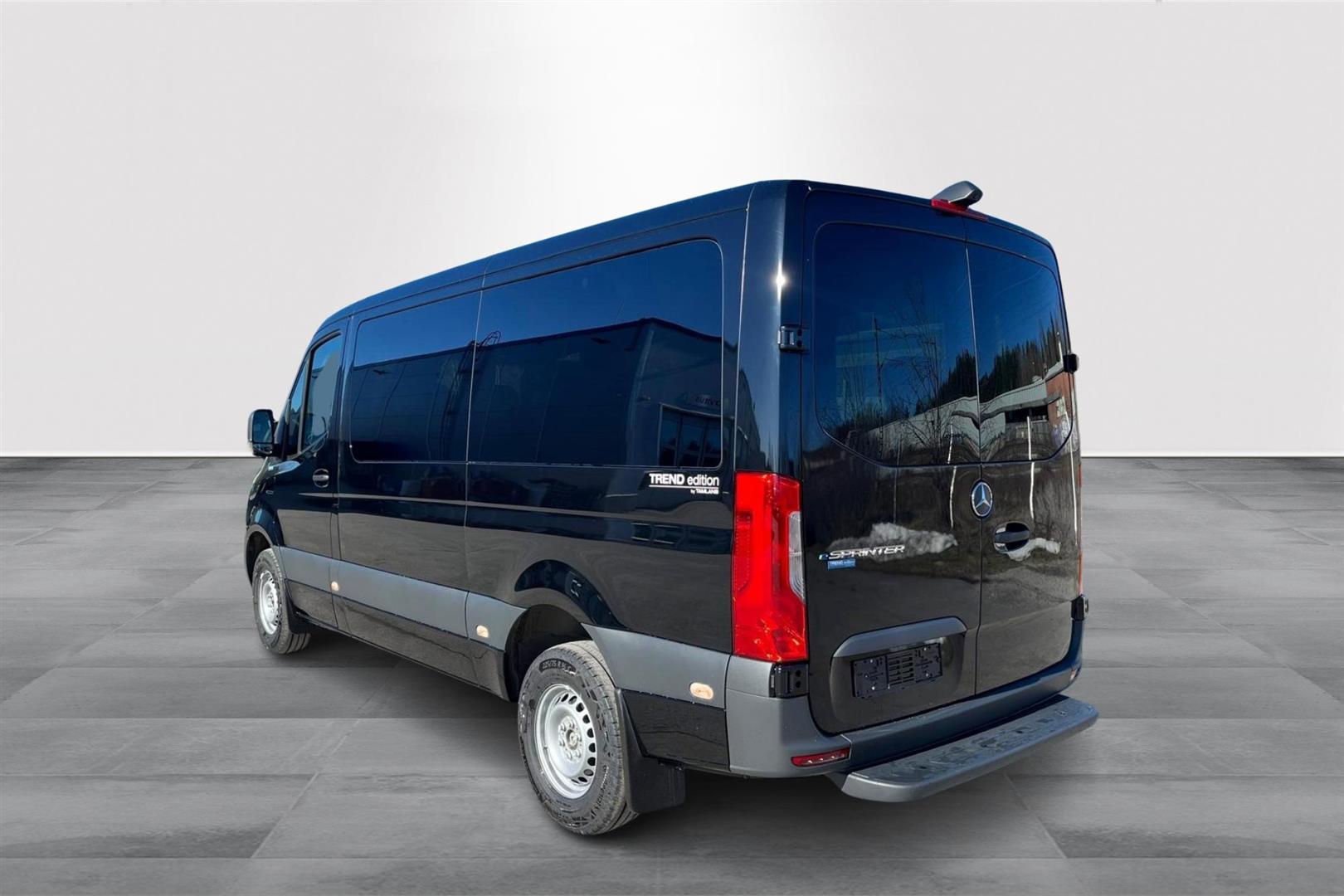 Mercedes-Benz Sprinter 2026, photo 3/10