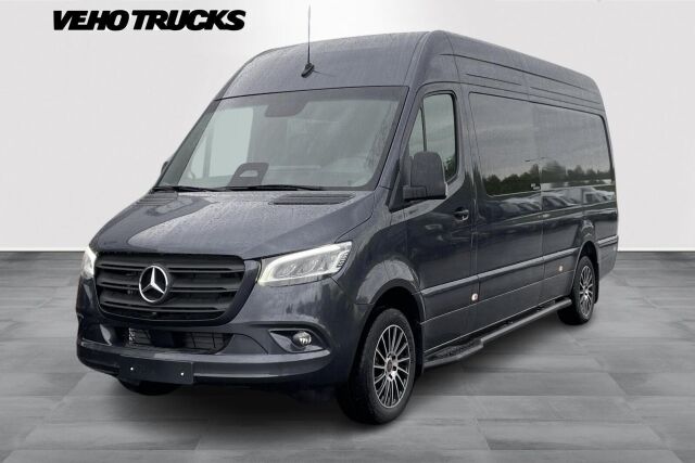 Mercedes-Benz Sprinter 2025
