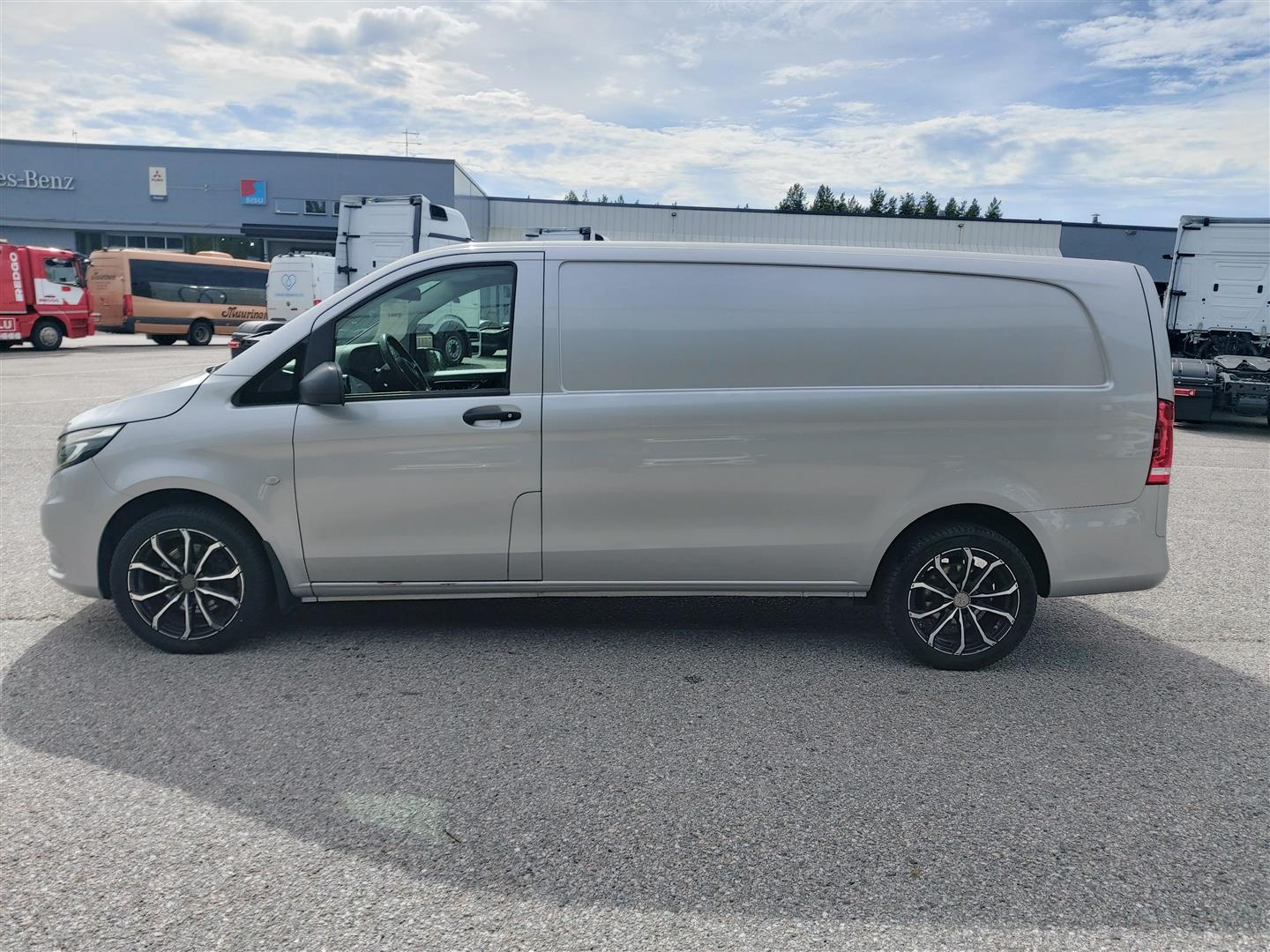 Mercedes-Benz Vito 2019, photo 2/16