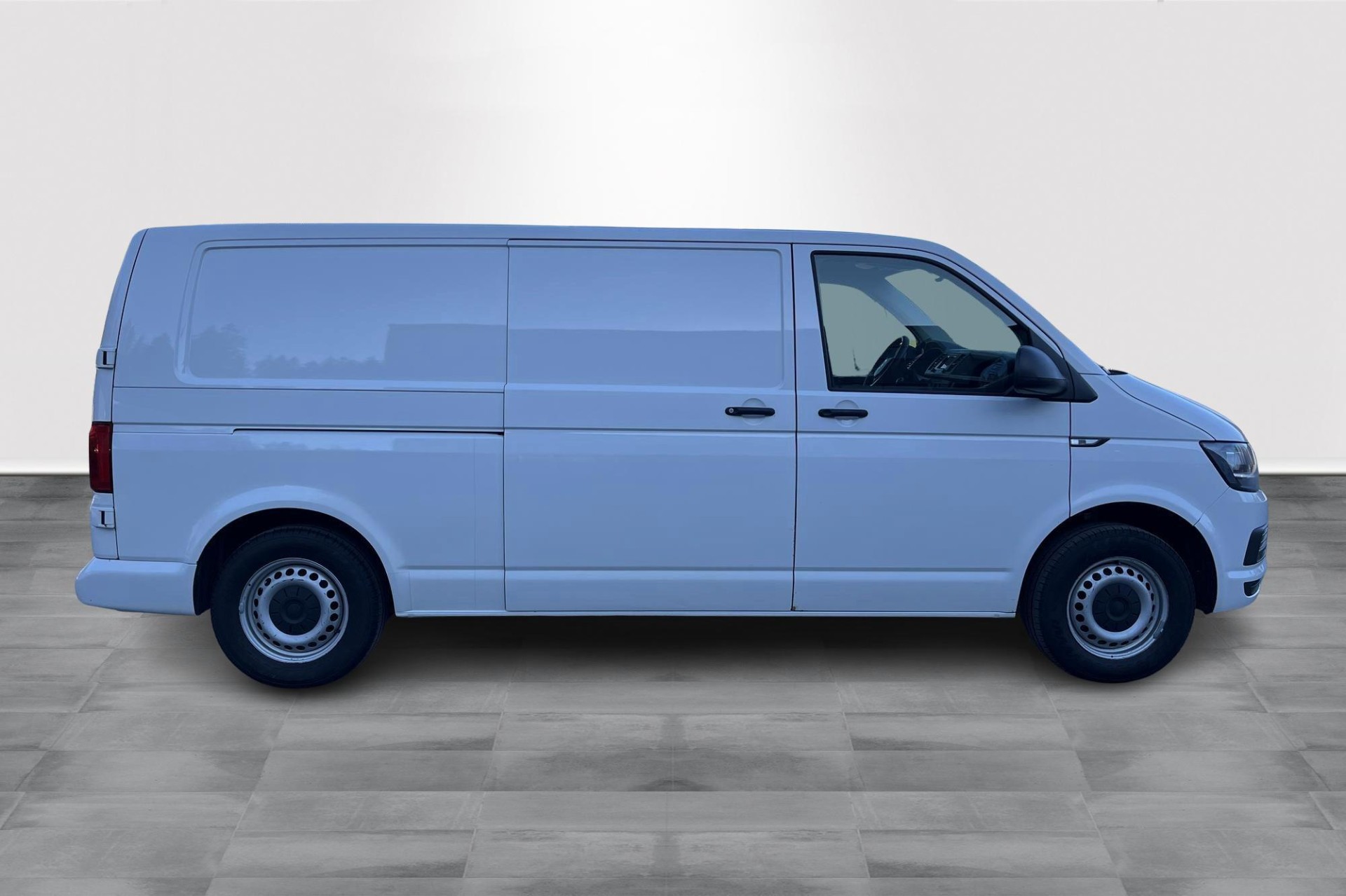 Volkswagen Transporter 2018, kuva 4/18