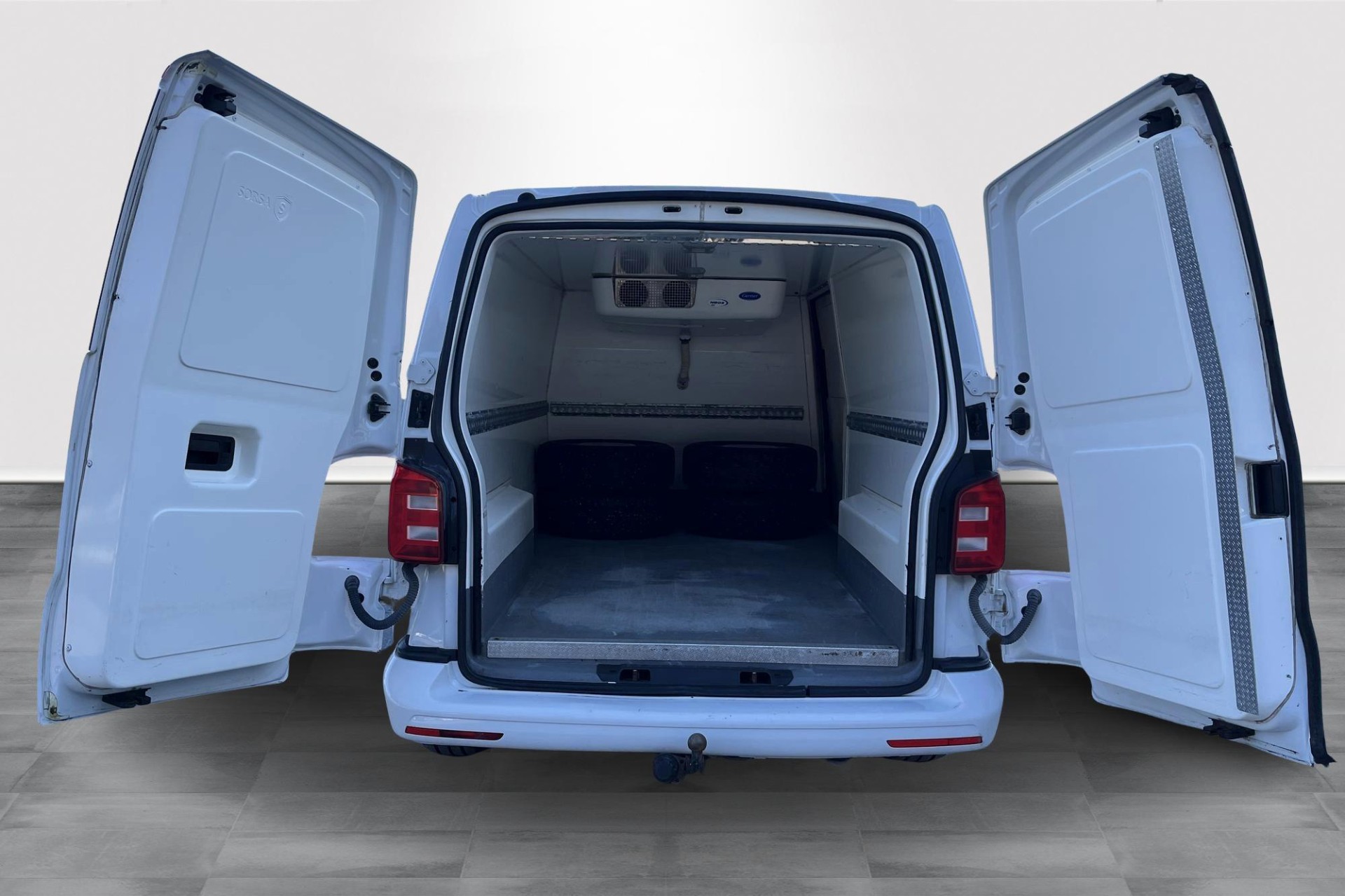 Volkswagen Transporter 2018, kuva 6/18