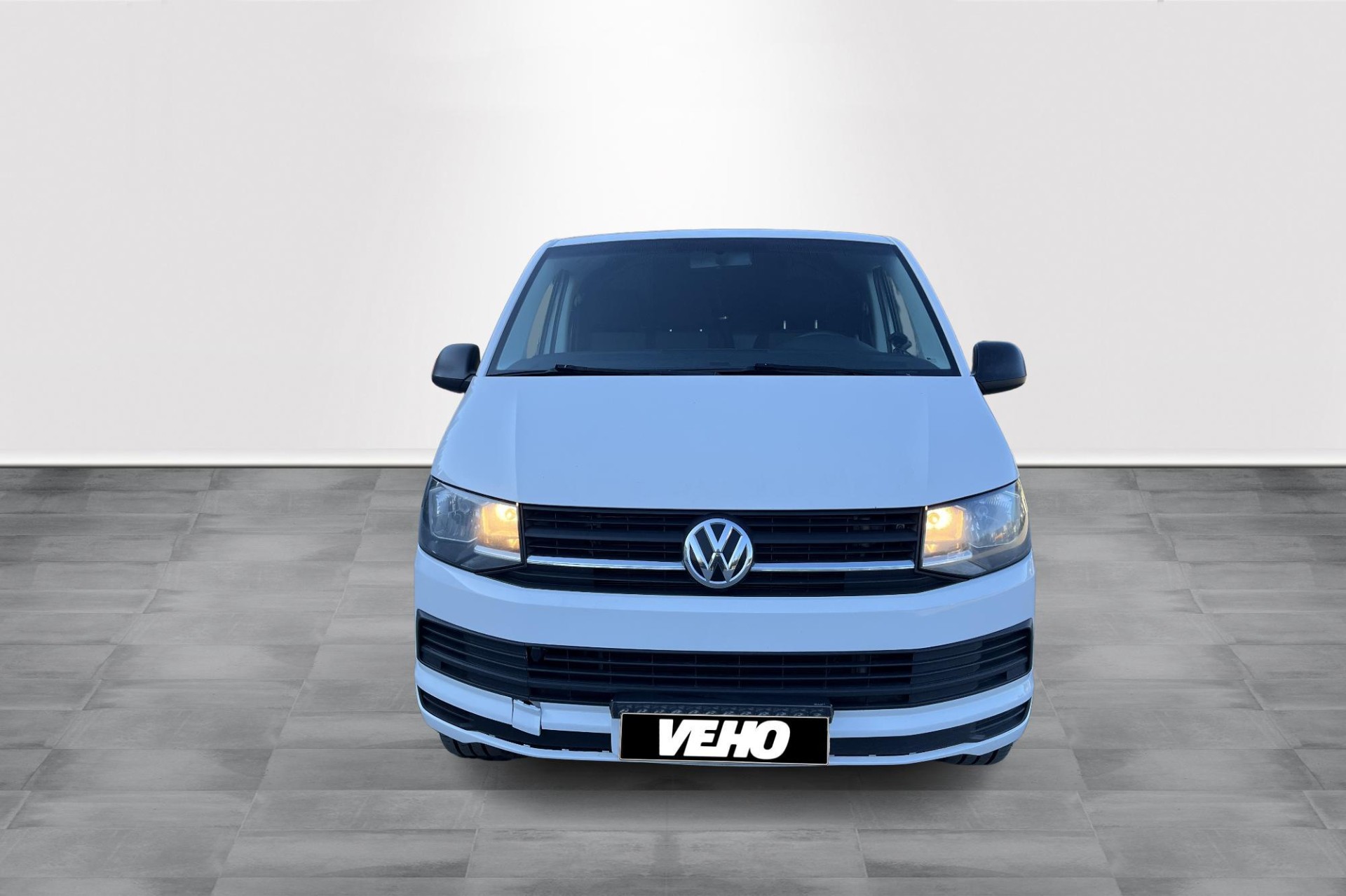 Volkswagen Transporter 2018, kuva 2/18