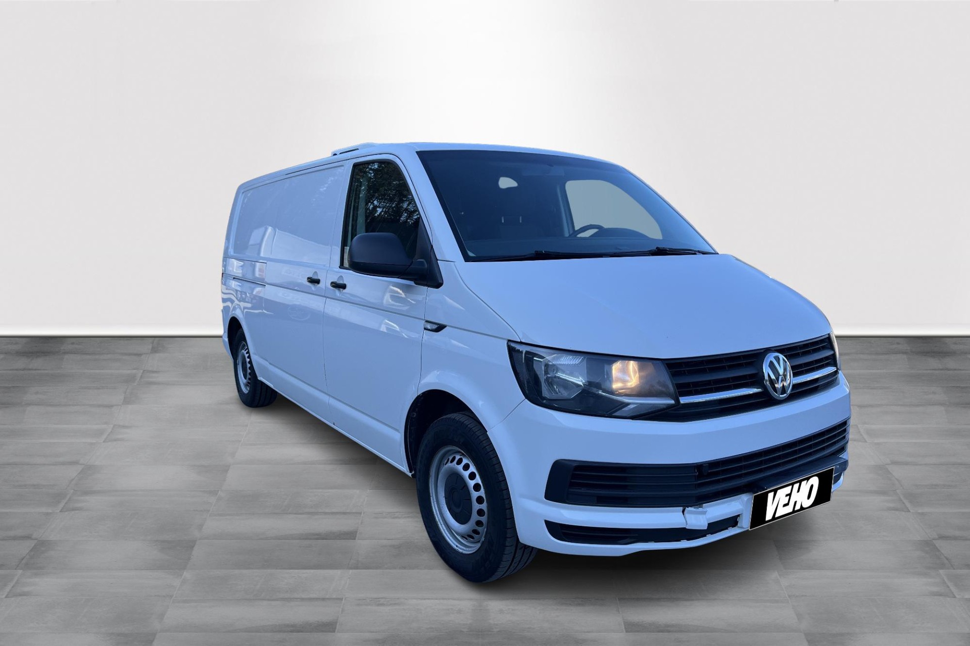 Volkswagen Transporter 2018, kuva 3/18