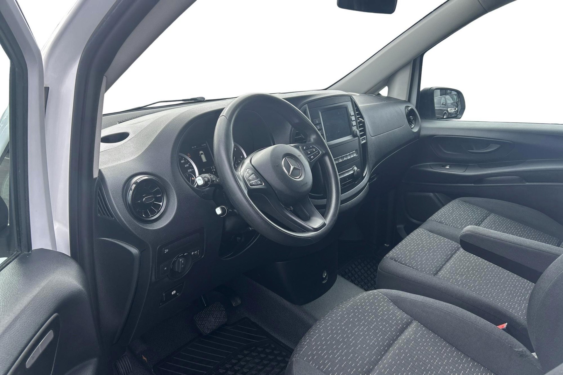 Mercedes-Benz Vito 2021, kuva 5/9