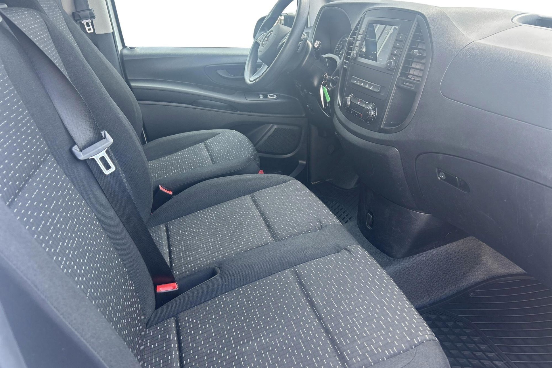 Mercedes-Benz Vito 2021, kuva 7/9