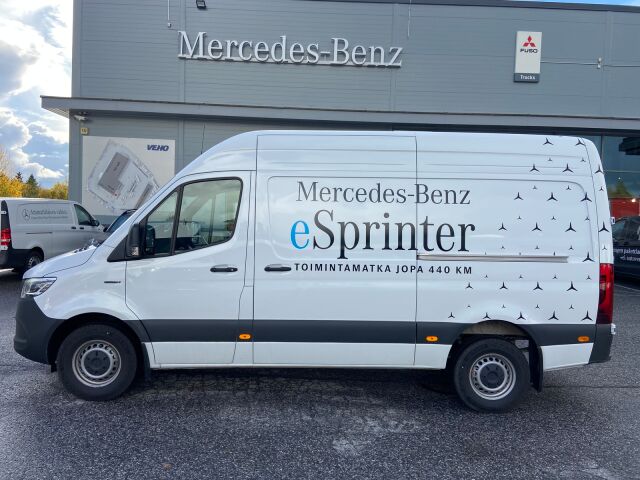 Mercedes-Benz Sprinter 2025