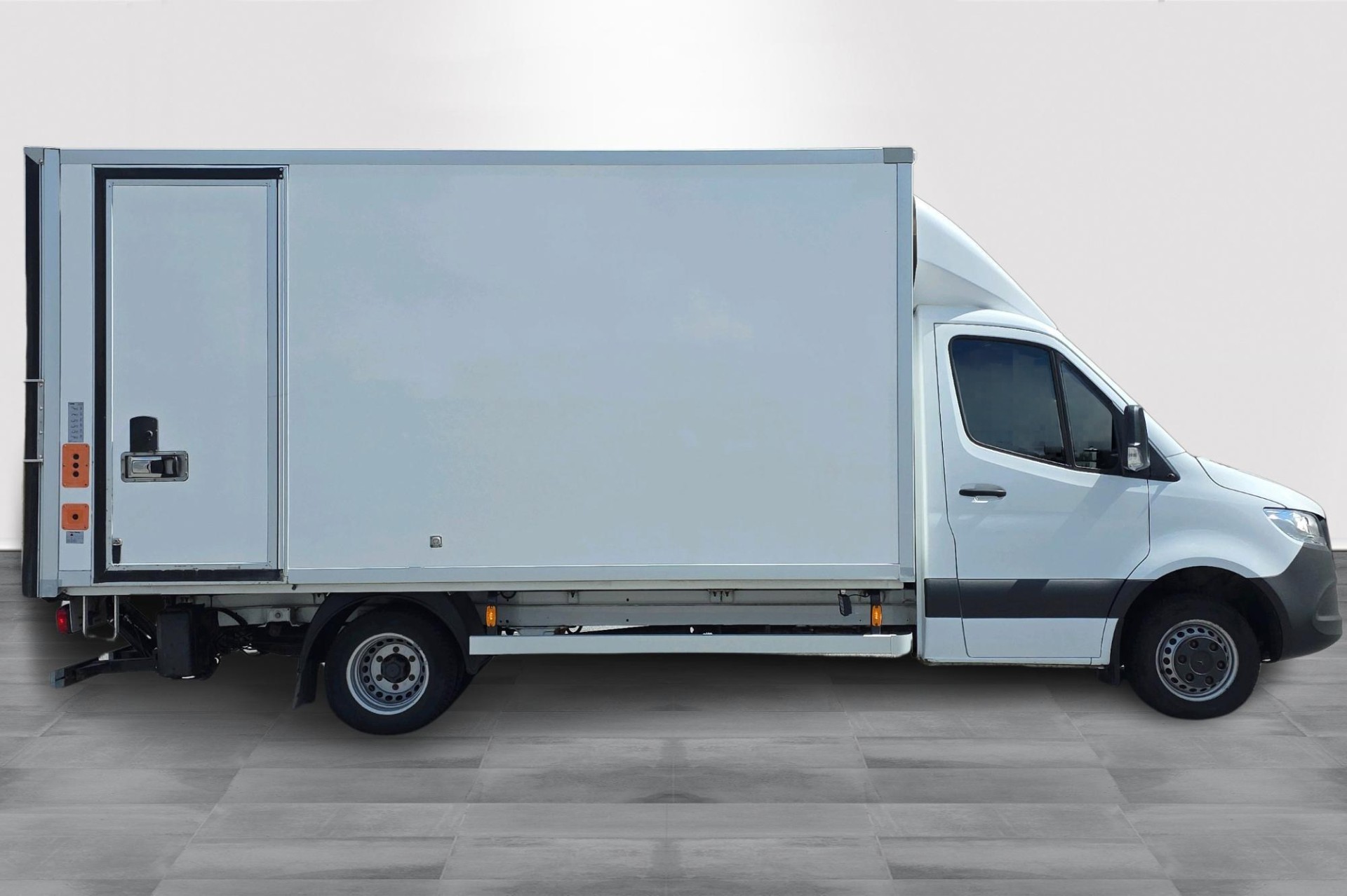 Mercedes-Benz Sprinter 2023, photo 4/20