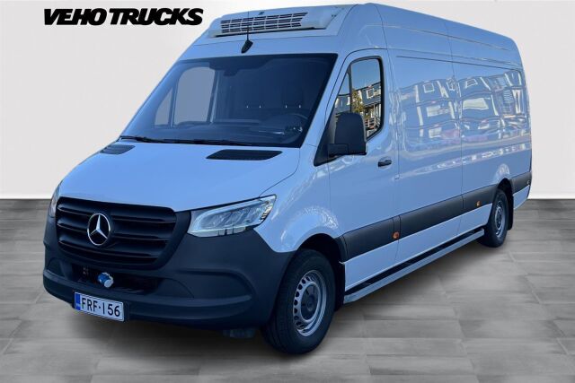 MERCEDES-BENZ Sprinter 2023