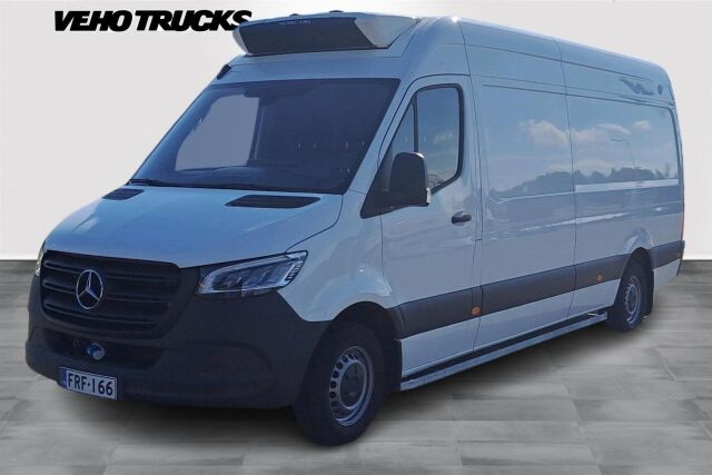 MERCEDES-BENZ Sprinter 2023