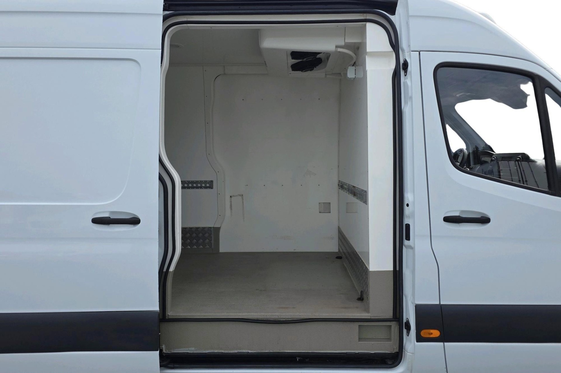 Mercedes-Benz Sprinter 2019, kuva 5/21