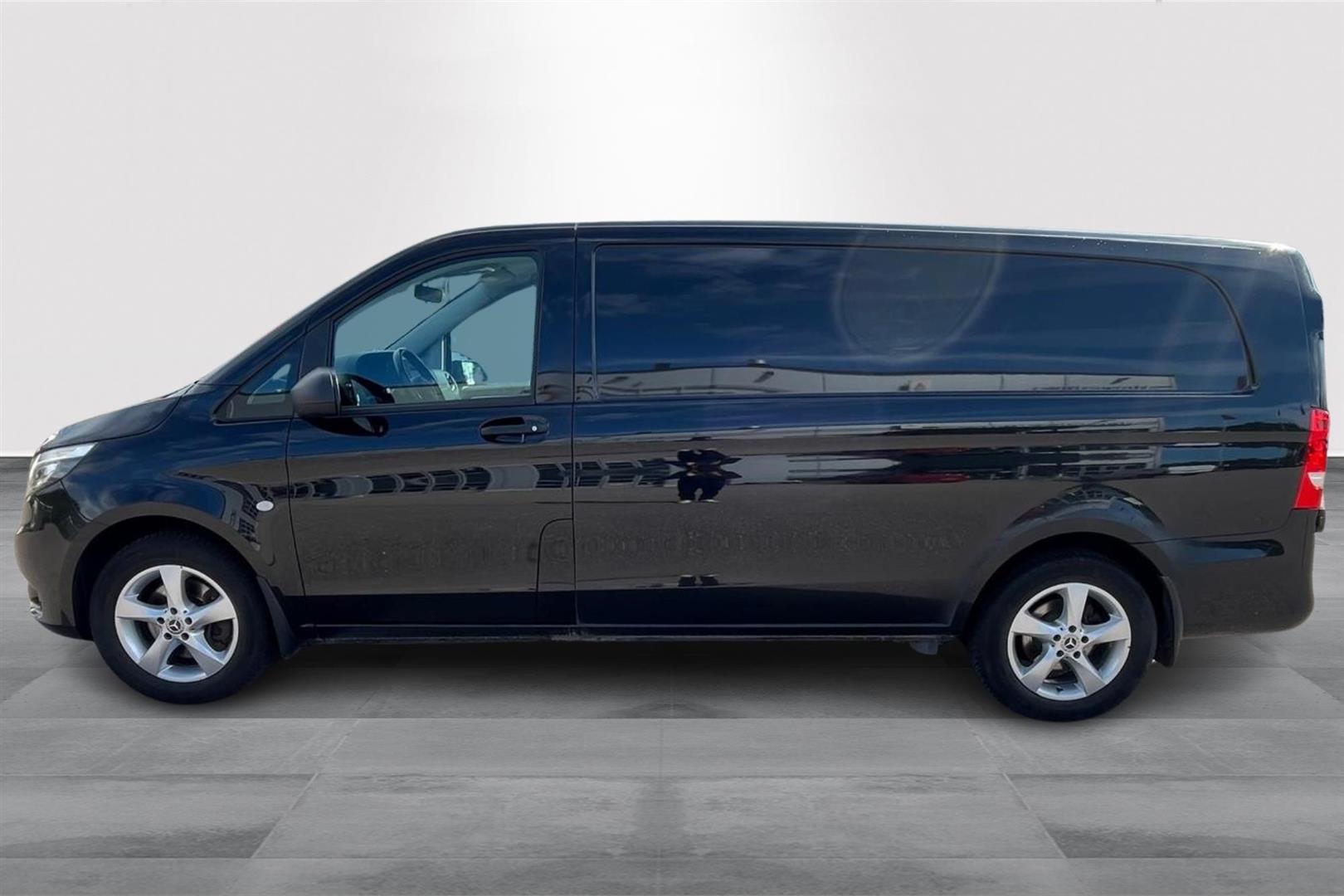 Mercedes-Benz Vito 2022, photo 2/15