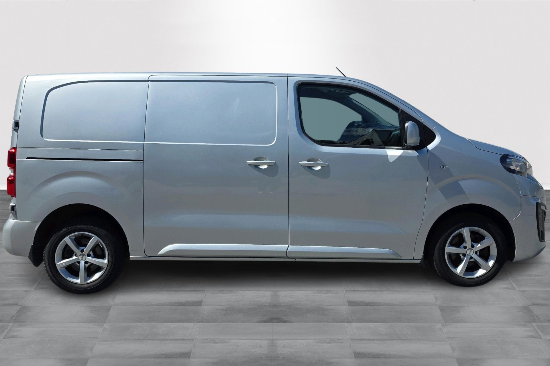 Peugeot Expert BlueHDi 120 2017, kuva 4/19