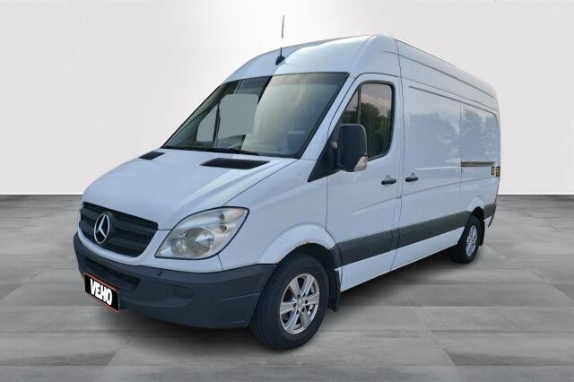MERCEDES-BENZ SPRINTER 2011
