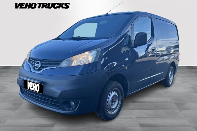 Nissan NV200 2011