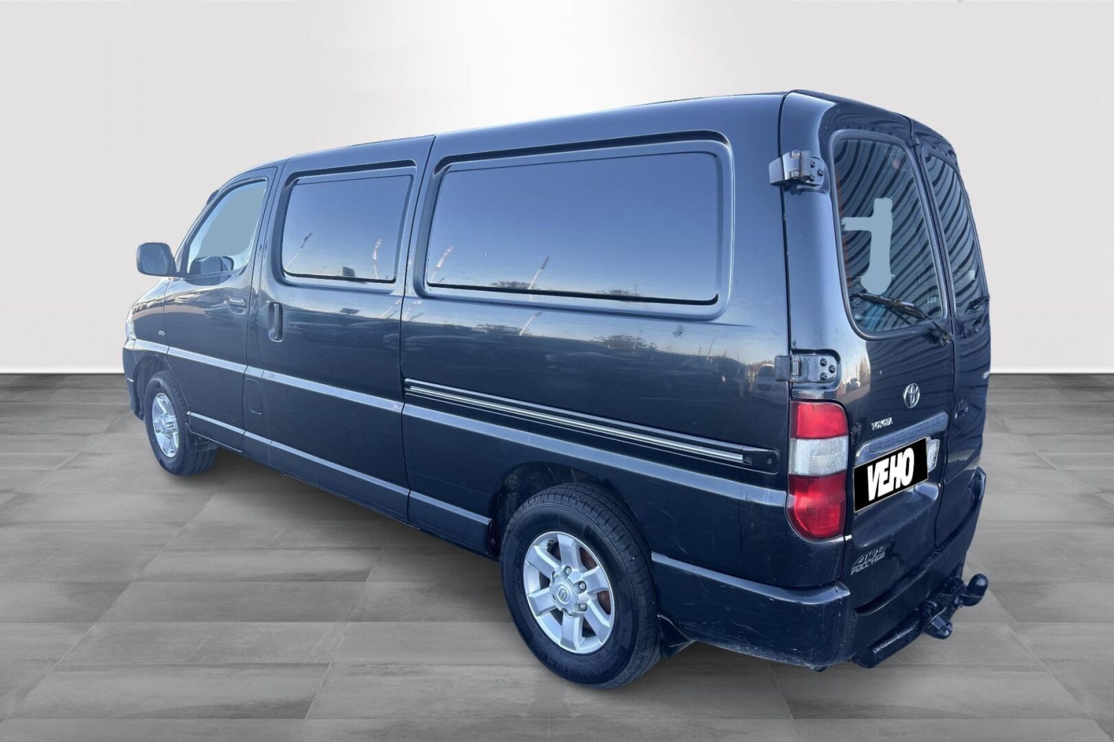 Toyota Hiace 2,5 D-4D 4WD 117 5ov pitkä 2011, bild 4/14
