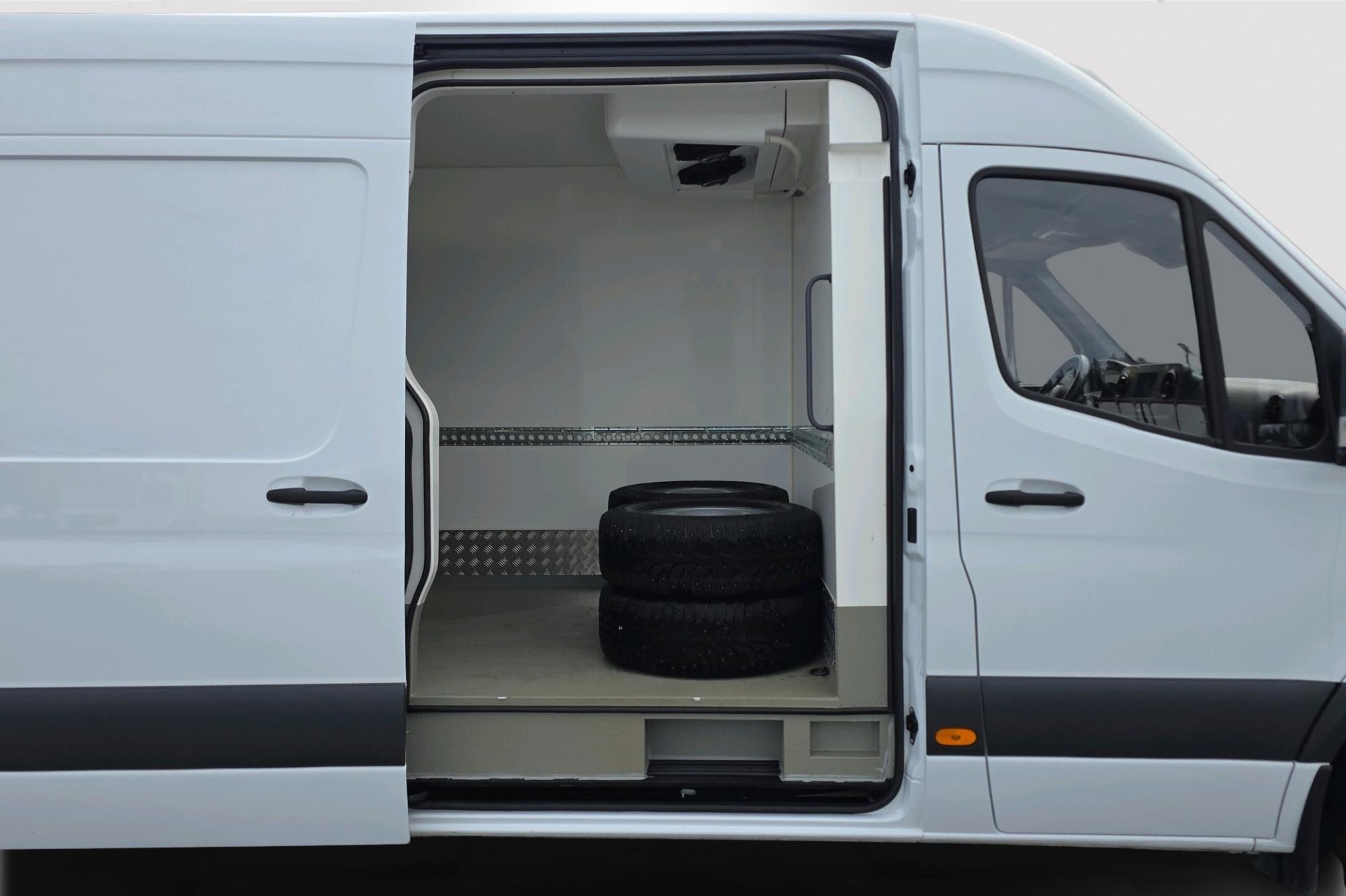 Mercedes-Benz Sprinter 2021, kuva 5/21