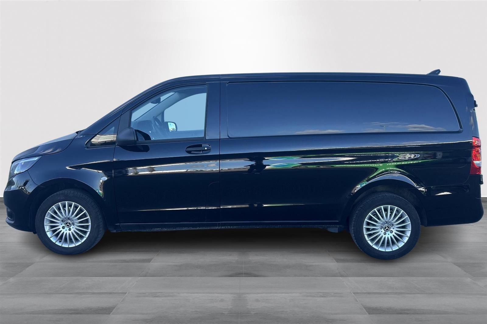 Mercedes-Benz Vito 2022, photo 3/15