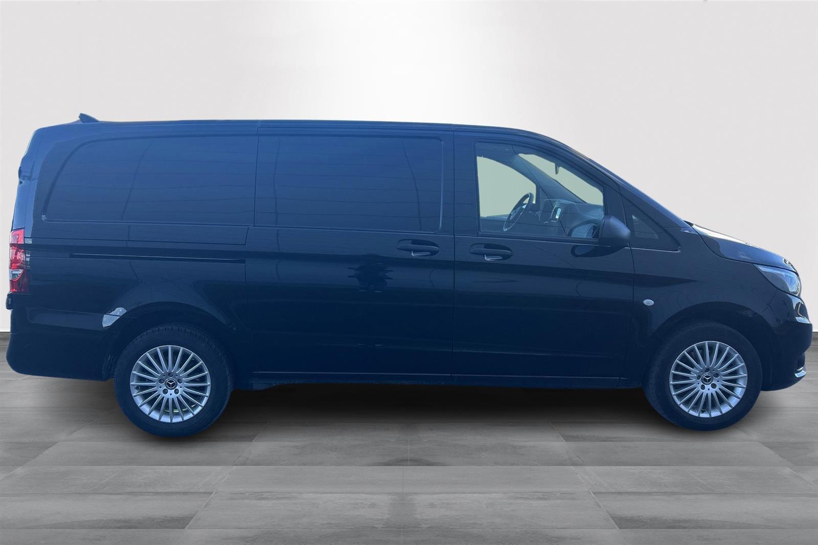 Mercedes-Benz Vito 2022, photo 7/15