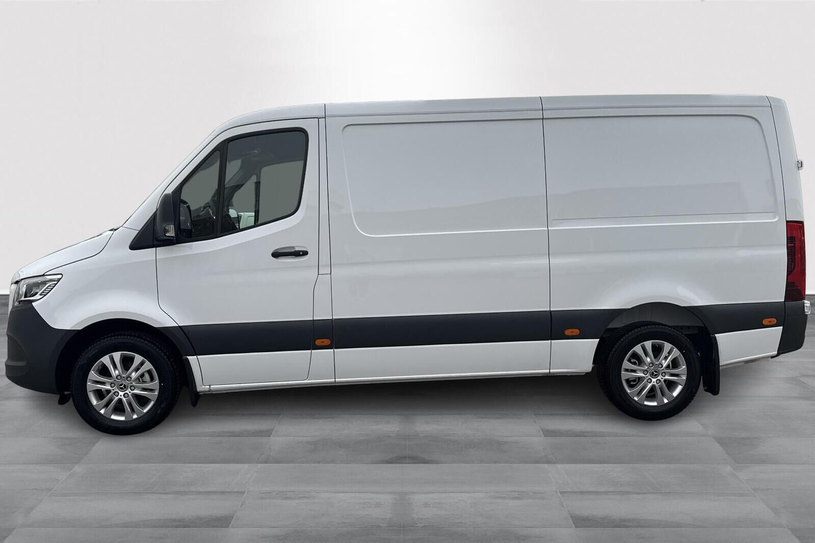 Mercedes-Benz Sprinter 2025, bild 2/10