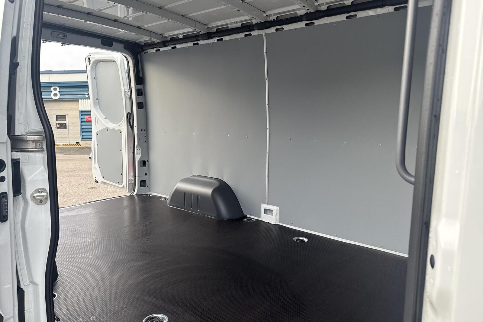 Mercedes-Benz Sprinter 2025, bild 5/10