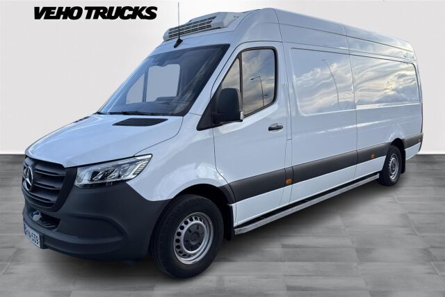 MERCEDES-BENZ Sprinter 2023