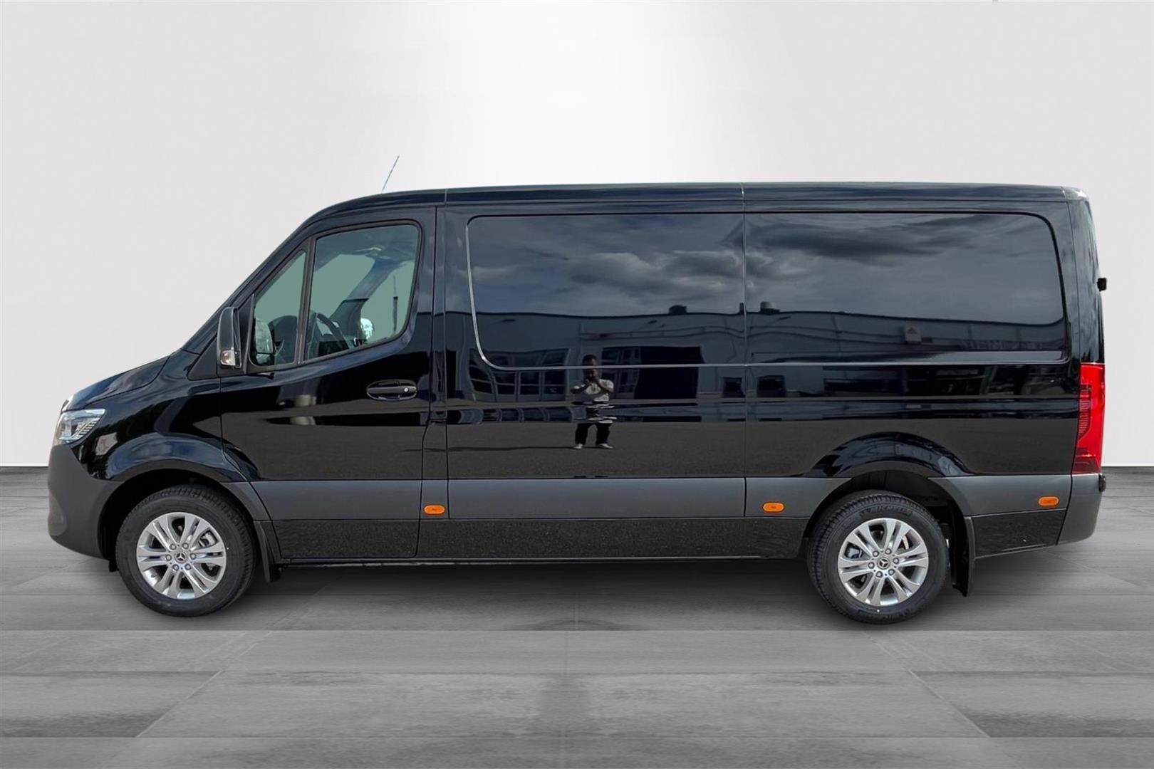 Mercedes-Benz Sprinter 2026, photo 2/12