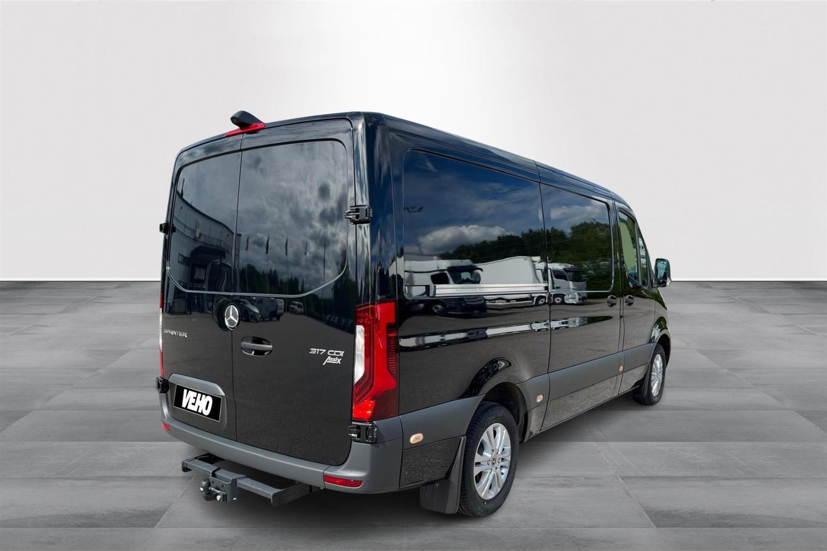 Mercedes-Benz Sprinter 2026, photo 5/12