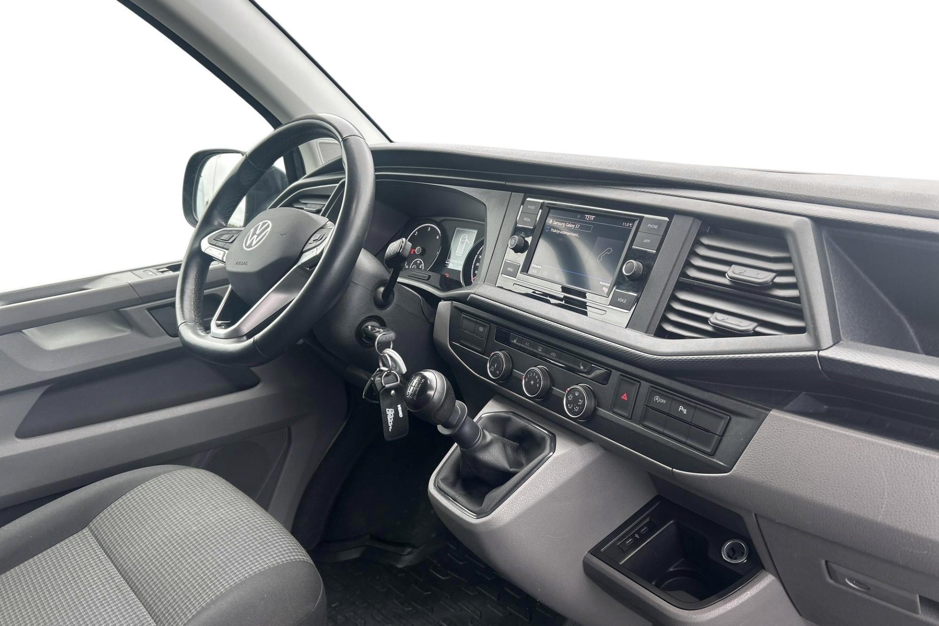 Volkswagen Transporter 2021, kuva 7/8
